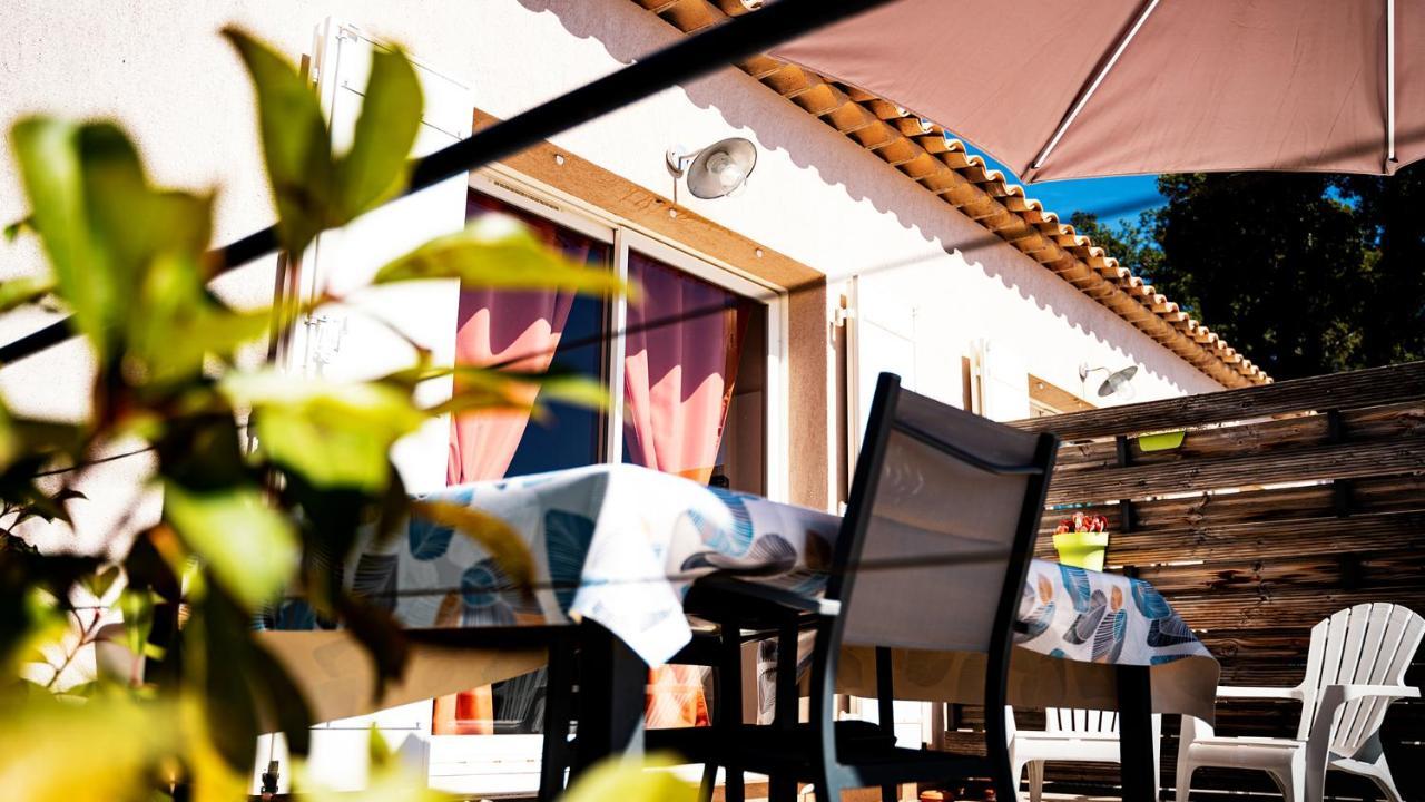 Sous Les Pins Gites Et Chambres D'Hotes La Londe-les-Maures Esterno foto