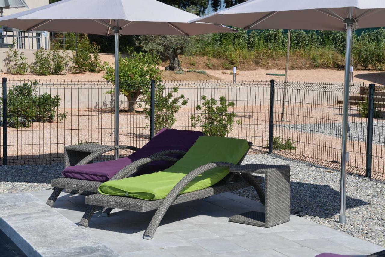 Sous Les Pins Gites Et Chambres D'Hotes La Londe-les-Maures Esterno foto